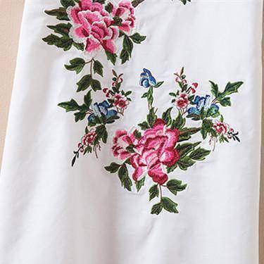 Plus Size - US (10-20W)  Embroidery Vintage Print Floral Linen Blouses, Short Sleeve V-Neck Shirt, Plus size Online Sale